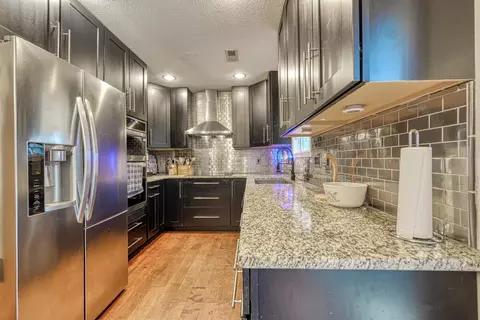 Kitchen - 134 W Celestial Dr, Greer, SC 29651 photo 3 of 7