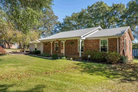 736 Bethesda Rd, Spartanburg, SC 29302