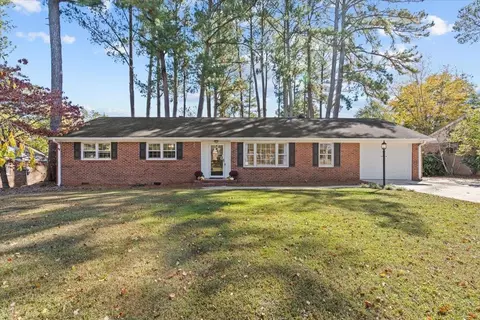 14 Ellesmere Dr, Greenville, SC 29615