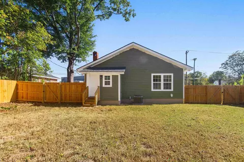 Exterior - 304 School St, Greer, SC 29651 photo 5 of 6