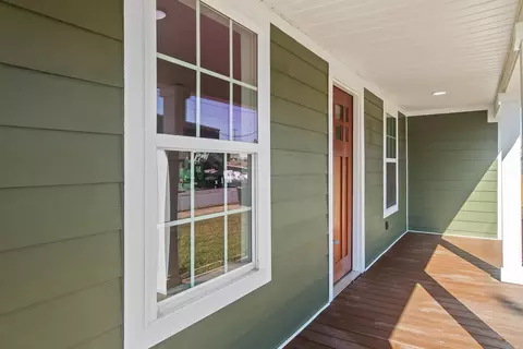 Exterior - 304 School St, Greer, SC 29651 photo 4 of 6