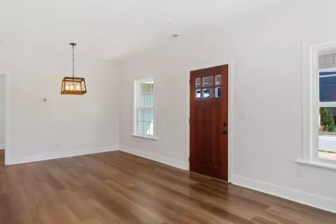 Living - 304 School St, Greer, SC 29651 photo 2 of 3