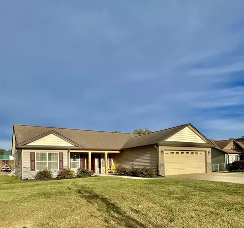263 Doris Ann Ct, Wellford, SC 29385