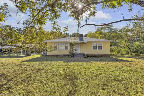 2467 Battleground Rd, Cowpens, SC 29330