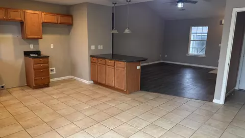 517 Tilgate Ct, Boiling Springs, SC 29316 photo 3