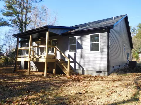 Exterior - 107 Maple Drive Dr, Gaffney, SC 29341 photo 2 of 3
