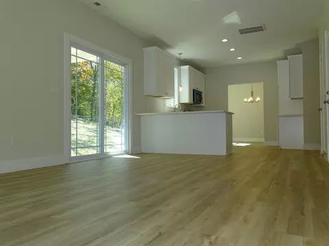 Living - 751 Pearson Town Rd, Moore, SC 29369 photo 1 of 3
