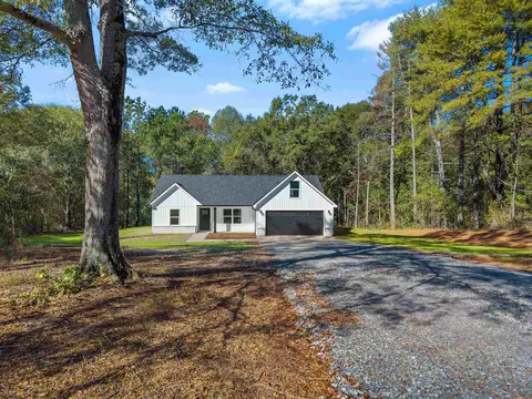 170 Rhode Island Cir, Chesnee, SC 29323
