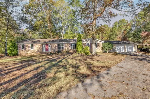 145 Rogers Farm Rd, Woodruff, SC 29388