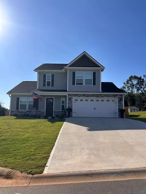1112 New Basin Dr, Inman, SC 29349