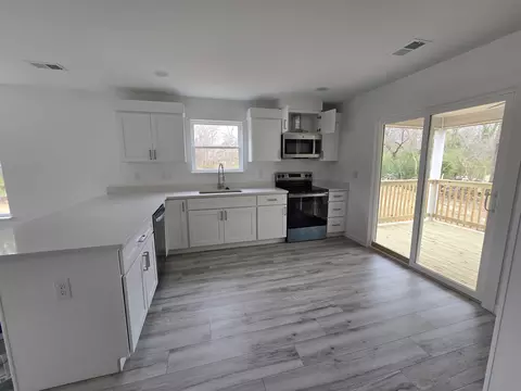 Kitchen - 230 Oak Rd, Pacolet, SC 29372 photo 2 of 3