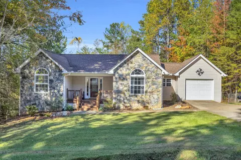 10 Oasis Ct, Taylors, SC 29687