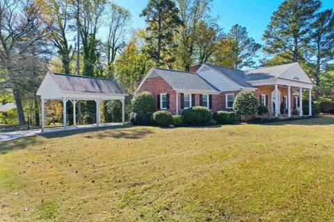 201 Crestview Dr, Gaffney, SC 29340