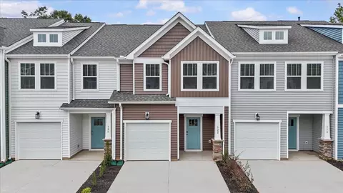522 W Norvell Ct, Spartanburg, SC 29307