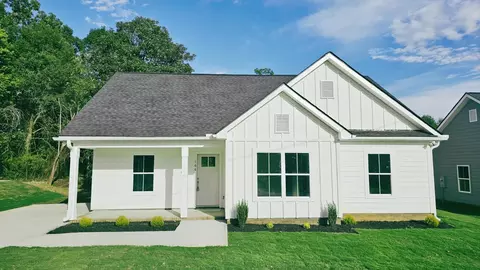 166 Milliken Ave, Drayton, SC 29333