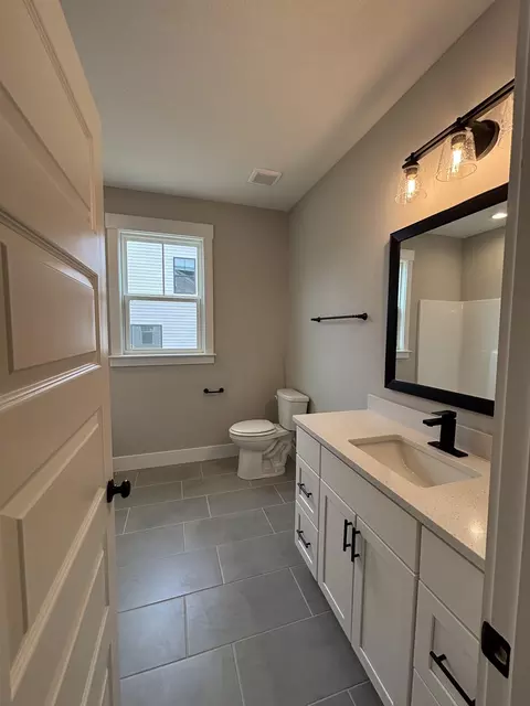 Bath - 724 Mello Dr, Lyman, SC 29365 photo 5 of 5