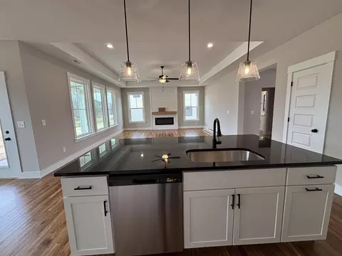 Kitchen - 724 Mello Dr, Lyman, SC 29365 photo 3 of 3
