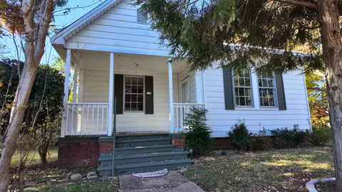 118 County Rd, Spartanburg, SC 29301