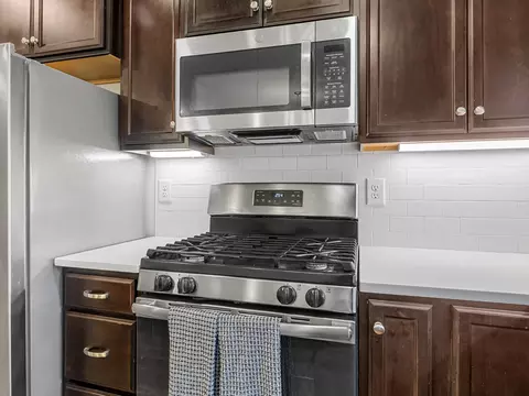 Kitchen - 15 Jaycee Ct, Greenville, SC 29607 photo 3 of 4