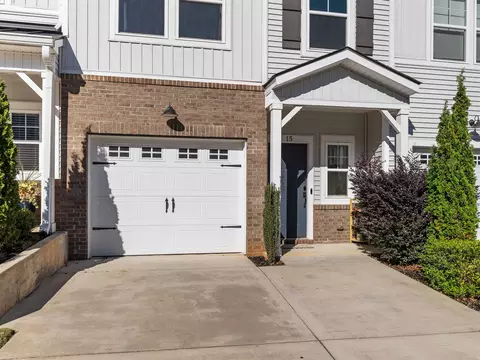 Exterior - 15 Jaycee Ct, Greenville, SC 29607 photo 3 of 7