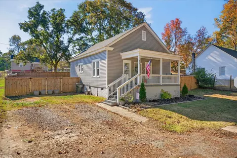651 Round St, Woodruff, SC 29388