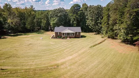 300 Darwin Rd, Gaffney, SC 29340 photo 5