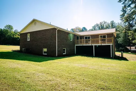 300 Darwin Rd, Gaffney, SC 29340 photo 4