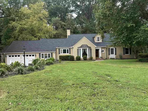 606 S Limestone St, Gaffney, SC 29340