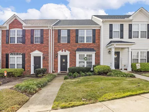 352 Moonstone Dr, Mauldin, SC 29662