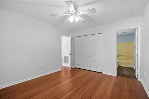 Bedroom - 281 Willow Ct, Central, SC 29630 photo 4 of 4