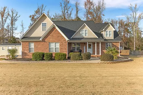 137 Stonehedge Dr, Inman, SC 29349