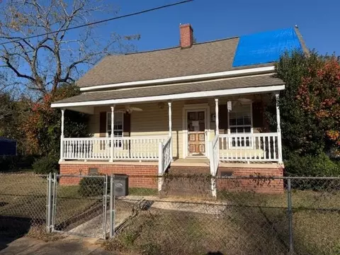 213 Magnolia St, Clinton, SC 29325