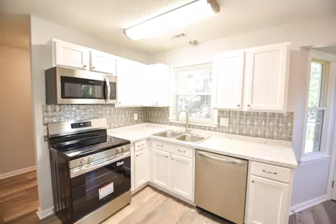 Kitchen - 107 Branchview Dr, Williamston, SC 29697 photo 1 of 1