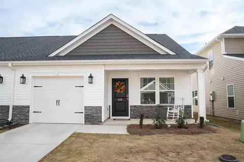 524 Winding Meadow Ln, Greenville, SC 29607