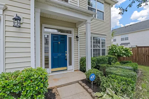 104 Shea Ct, Simpsonville, SC 29681