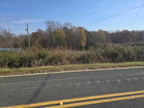 4 Green River Road, Gaffney, SC 29340