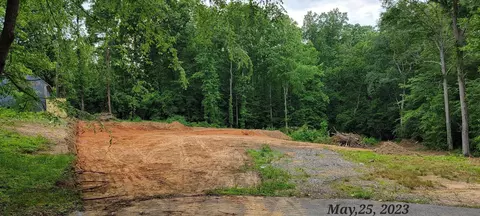 129 Woodruff Ln, Moore, SC 29369 photo 2