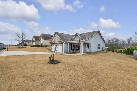 322 Gleaner Dr, Inman, SC 29349