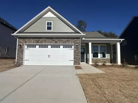 347 E Pyrenees Dr, Wellford, SC 29385