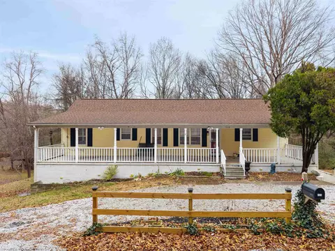 1016 Lee Vaughn Rd, Simpsonville, SC 29681