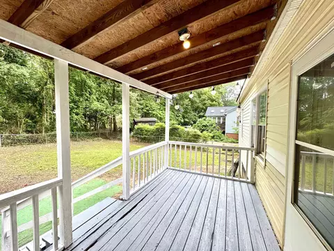 Exterior - 412 E Montgomery St, Gaffney, SC 29340 photo 2 of 10
