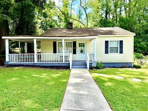 412 E Montgomery St, Gaffney, SC 29340