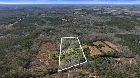 3334 Price House Rd, Woodruff, SC 29388