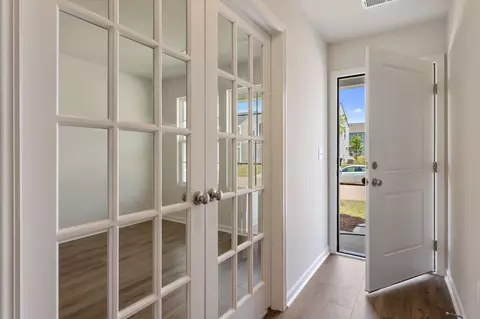 Entry Way - 397 Prosperity Ln, Moore, SC 29369 photo 1 of 2