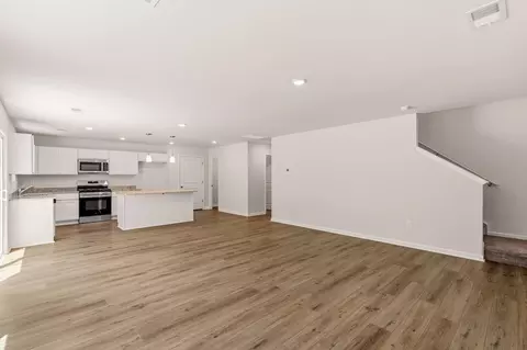 Living - 397 Prosperity Ln, Moore, SC 29369 photo 5 of 5