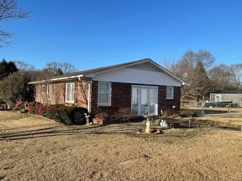 130 Tamlee St, Boiling Springs, SC 29316