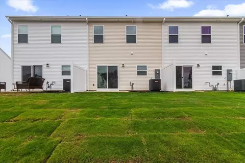 Exterior - 141 Randwick Ln, Greer, SC 29651 photo 2 of 2