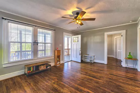 Living - 604 E Jefferies St, Gaffney, SC 29340 photo 1 of 2