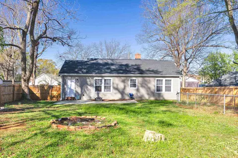 Exterior - 604 E Jefferies St, Gaffney, SC 29340 photo 5 of 5