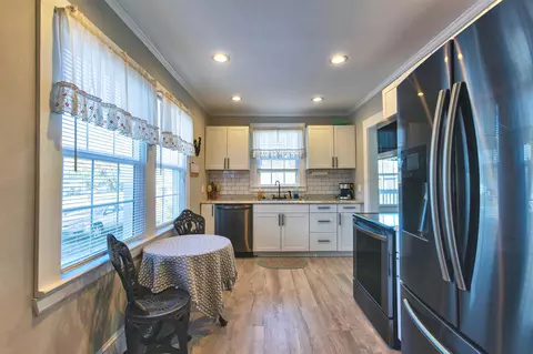 Kitchen - 604 E Jefferies St, Gaffney, SC 29340 photo 2 of 4